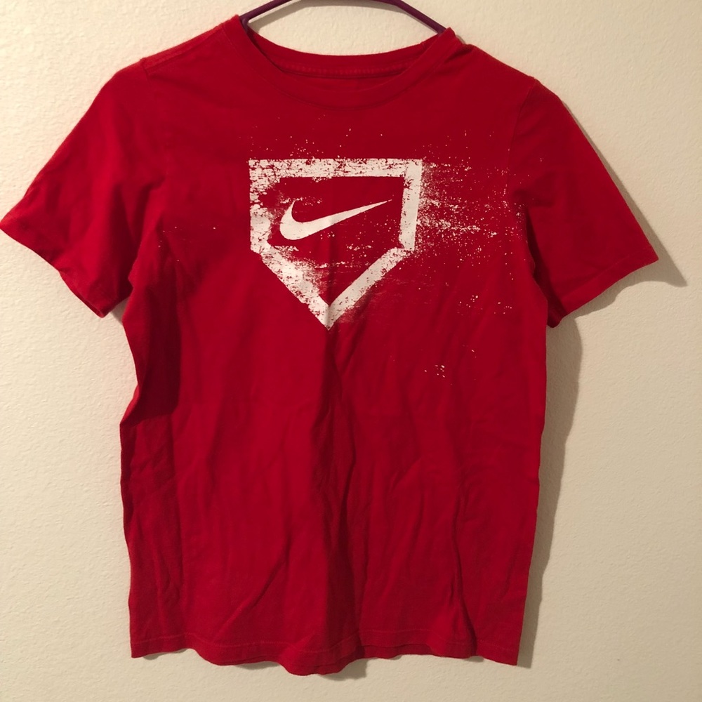 Boys Nike Tee size L